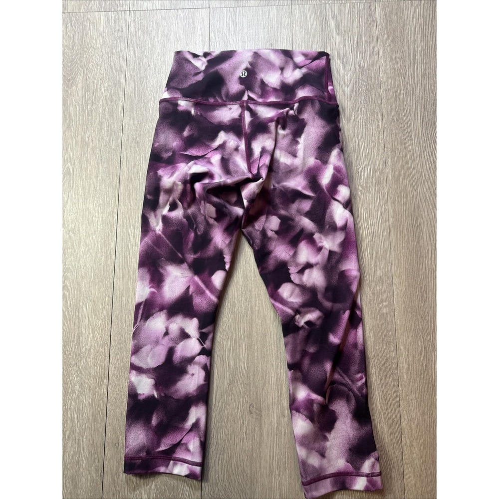 Lululemon Train Times Leggings‎ Crop 4 Colorful Vibrant Summer Nulu Plum Violet